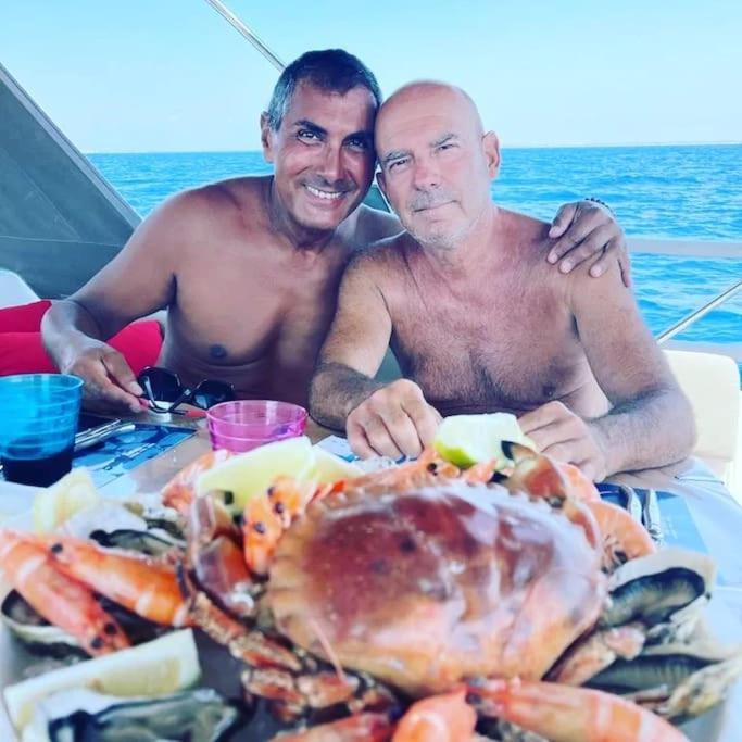 Hebergement Insolite Studio Grau Du Roi Mas Des Marines Piscine Le Grau-du-Roi Bagian luar foto